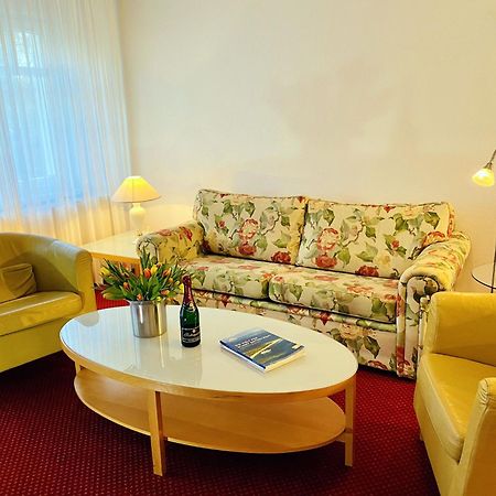 Haus Kastell - Suite Strandglueck ゼーバート・ヘリングスドルフ エクステリア 写真